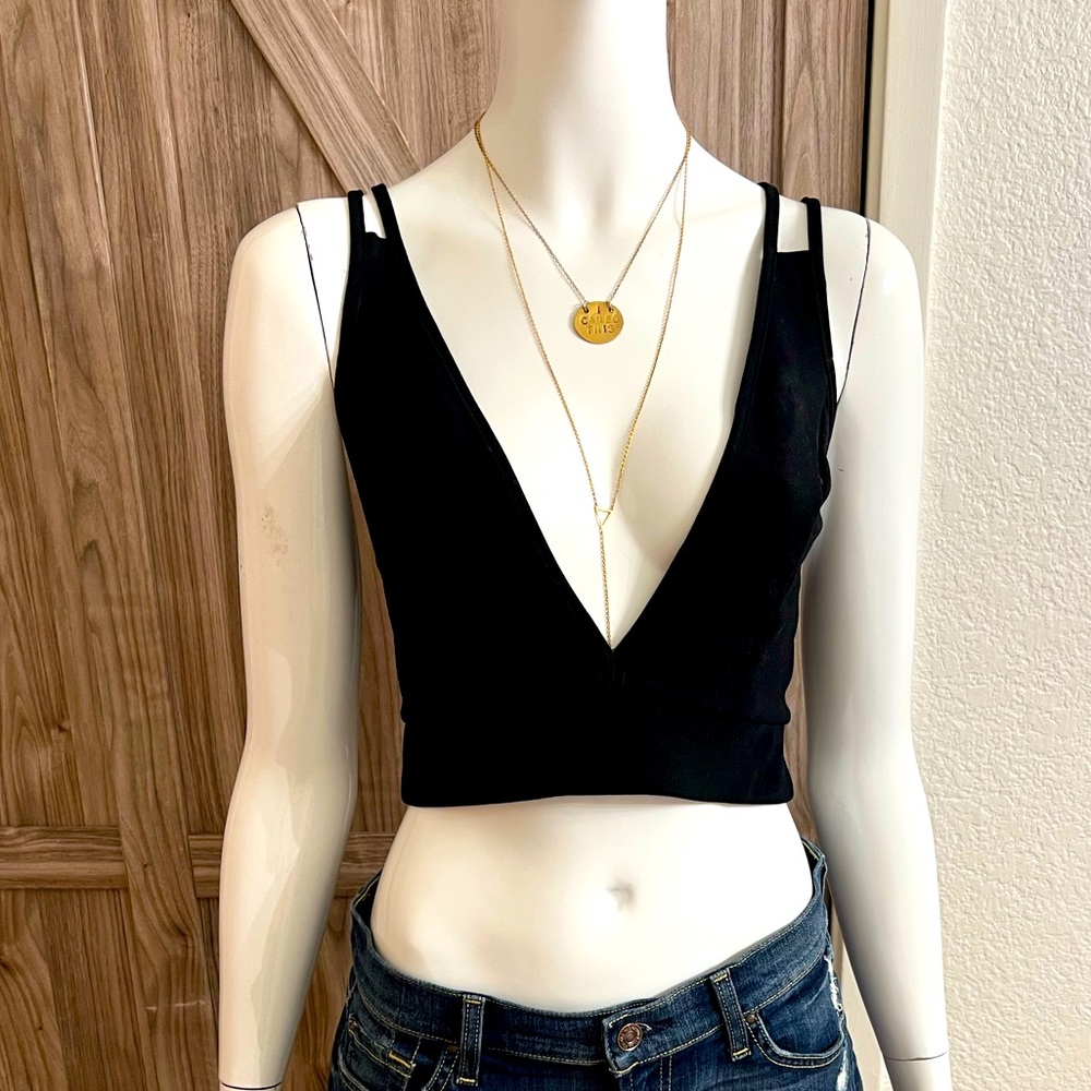 Nasty Gal Crisscross Cropped Tank Black size L